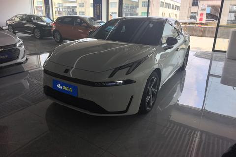 Lynk & Co 07 EM-P