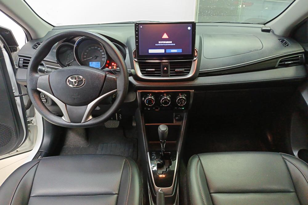 Toyota Yaris L, фото 12