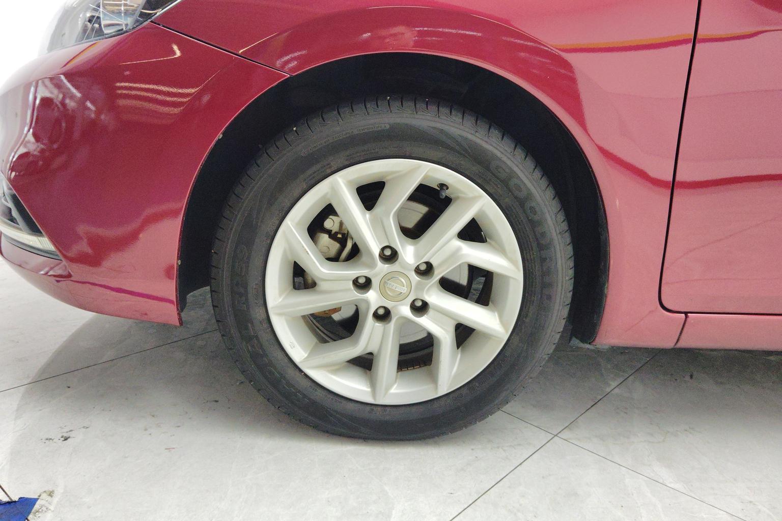 Nissan Tiida 2021 1.6L CVT