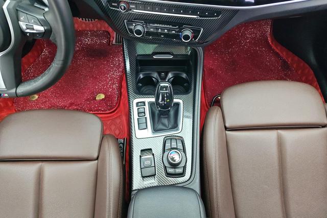 BMW 1 Series 2020 — фото 14