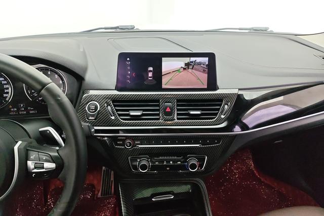 BMW 1 Series 2020 — фото 13