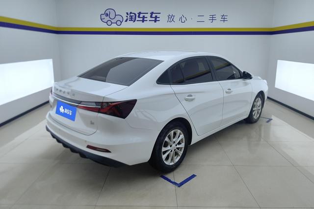 Roewe i5 2023 — фото 3