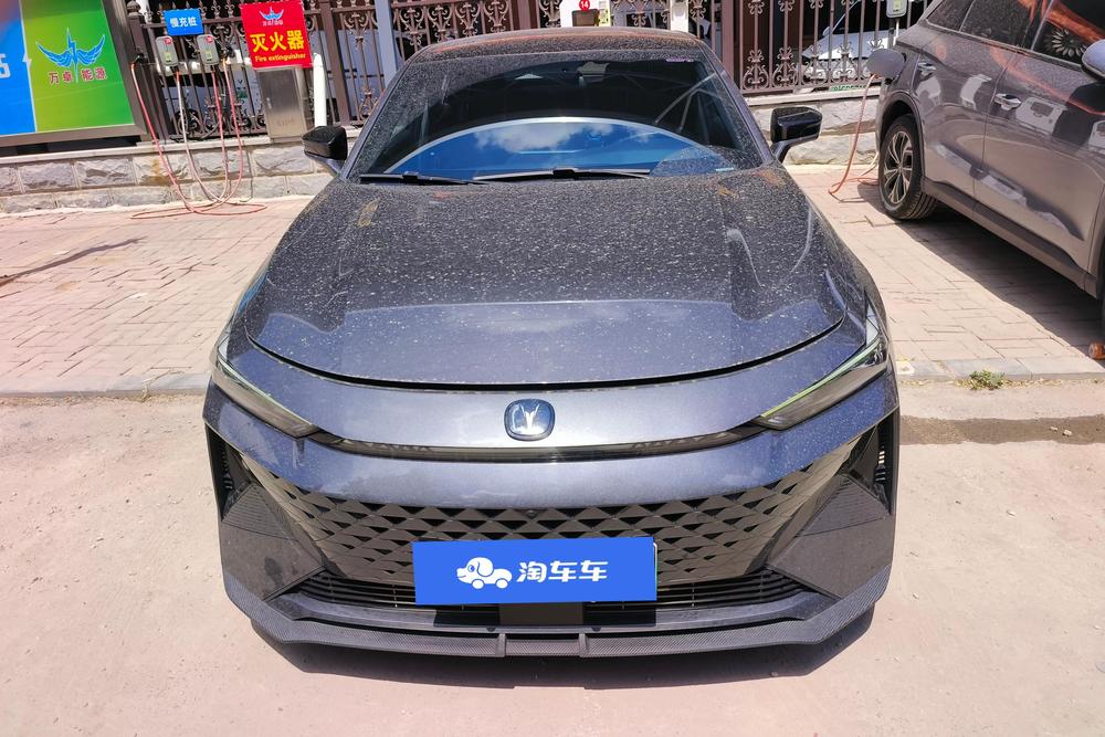 Changan UNI-V iDD, фото 2