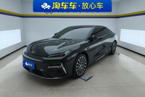 Geely Galaxy Starshine 8 PHEV
