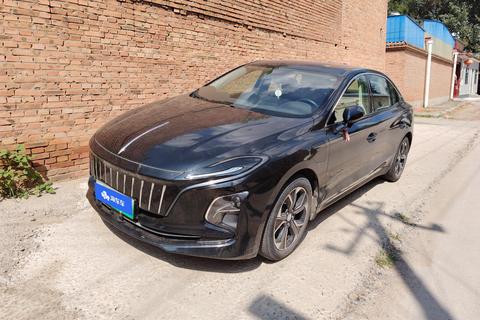 Hongqi E-QM5