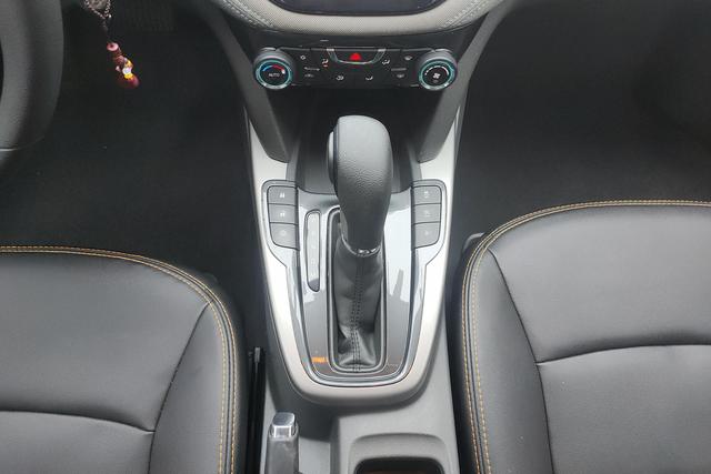 Chevrolet Malibu 2017 — фото 14
