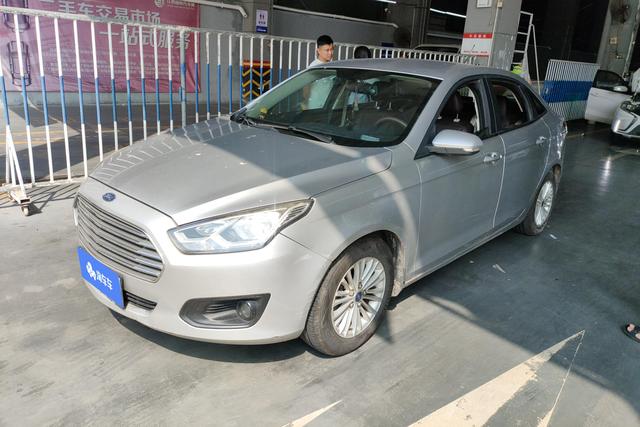 Ford Escort 2015
