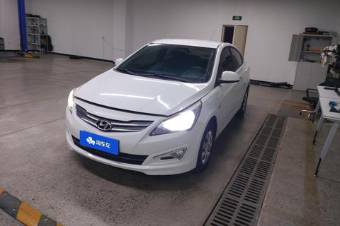 Hyundai Reina