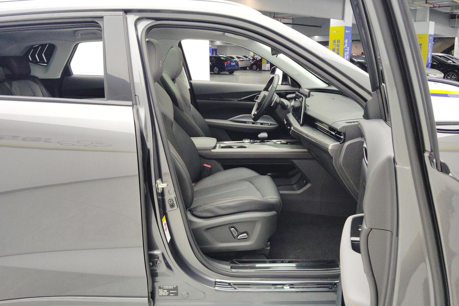 Oshan Z6 2022 1.5T DCT