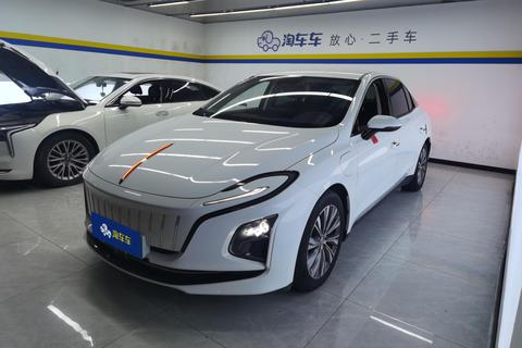 Hongqi E-QM5