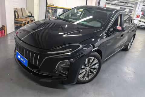 Hongqi E-QM5