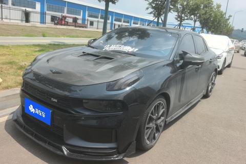 Lynk & Co 03