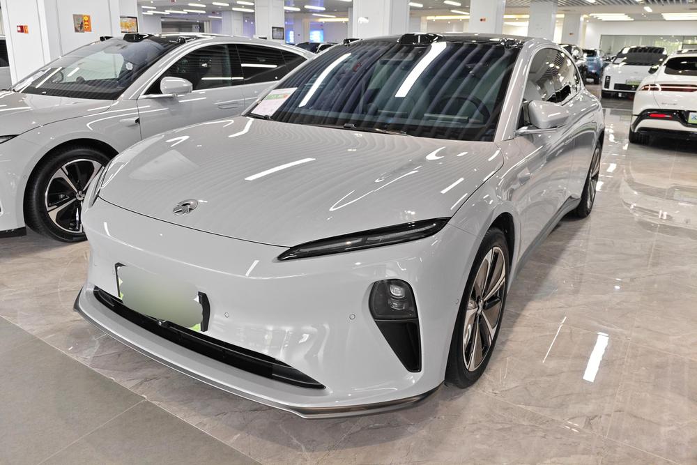 Nio ET5T