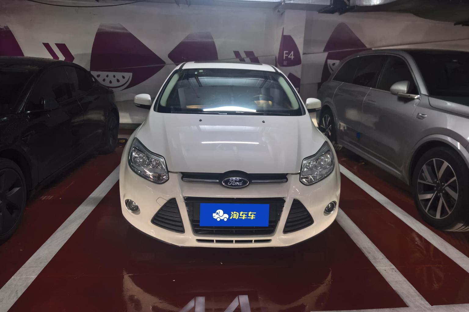 Ford Focus 2012 1.6L AT