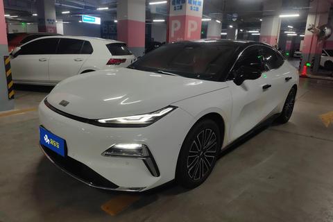 Geely Galaxy Starshine 8 PHEV
