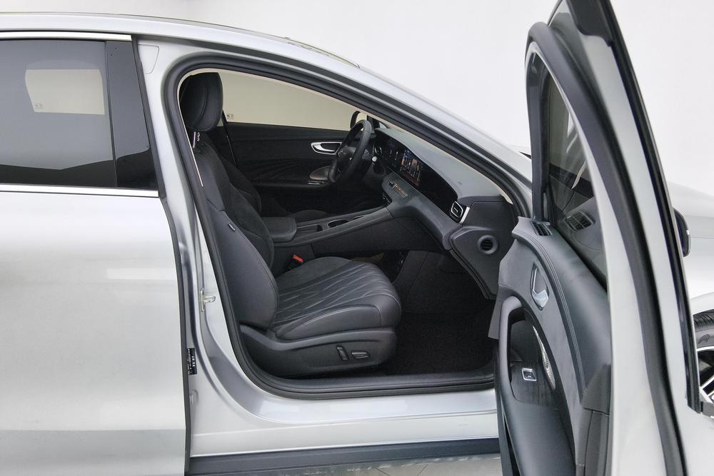 Roewe D7 DMH, фото 15