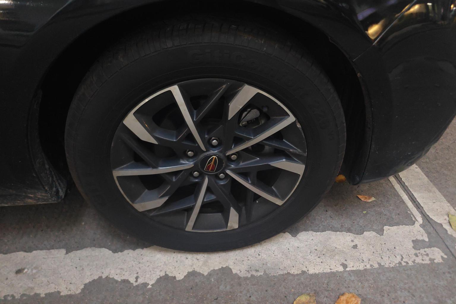 Hongqi H5 2020 1.5T DCT