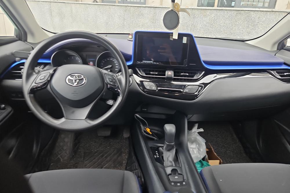 Toyota C-HR, фото 12