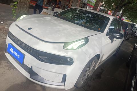 Lynk & Co 03
