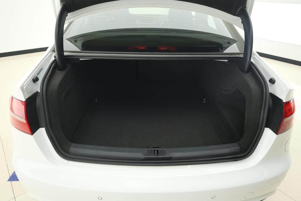 Audi A4L, фото 17
