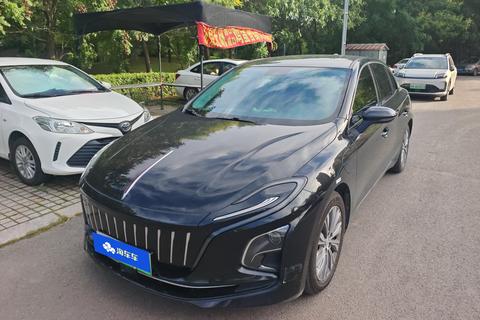 Hongqi E-QM5