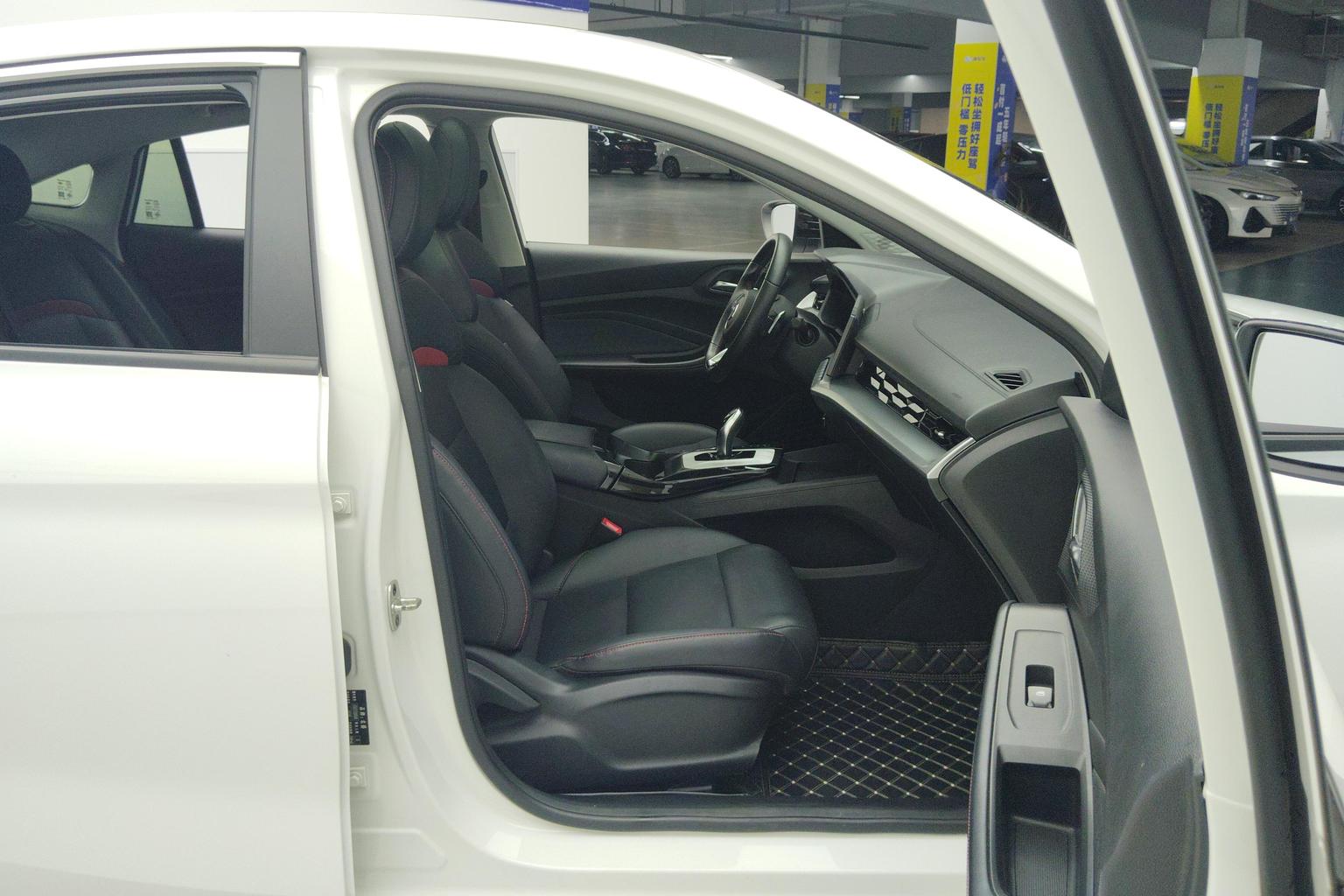 MG MG5 2022 300TGI DCT
