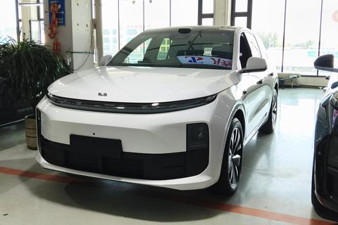 Li Auto L6