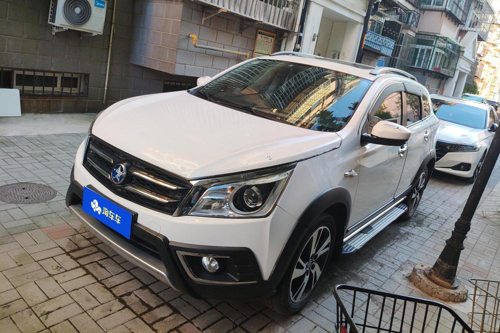 Venucia T70X
