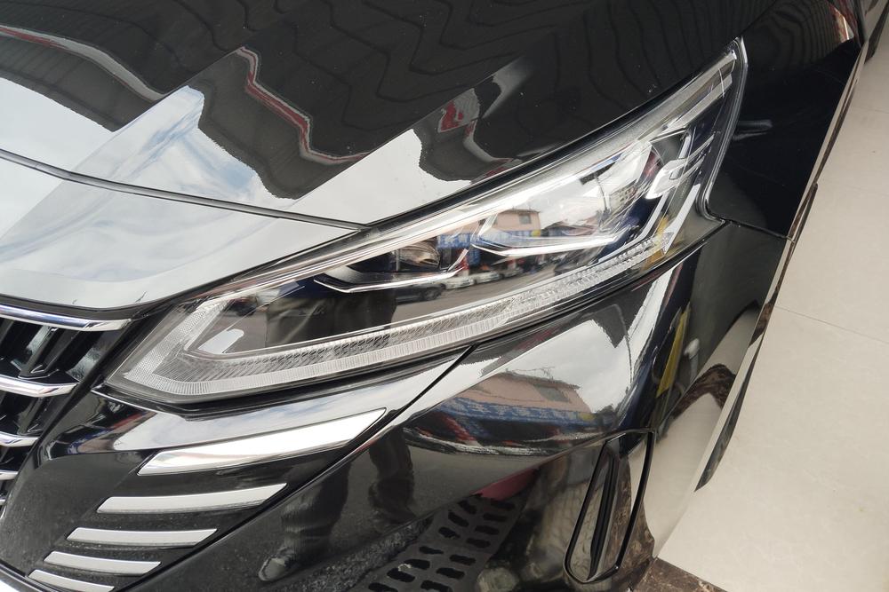 Заказать Nissan Teana 2022 года за 2 092 984 ₽  из Китая