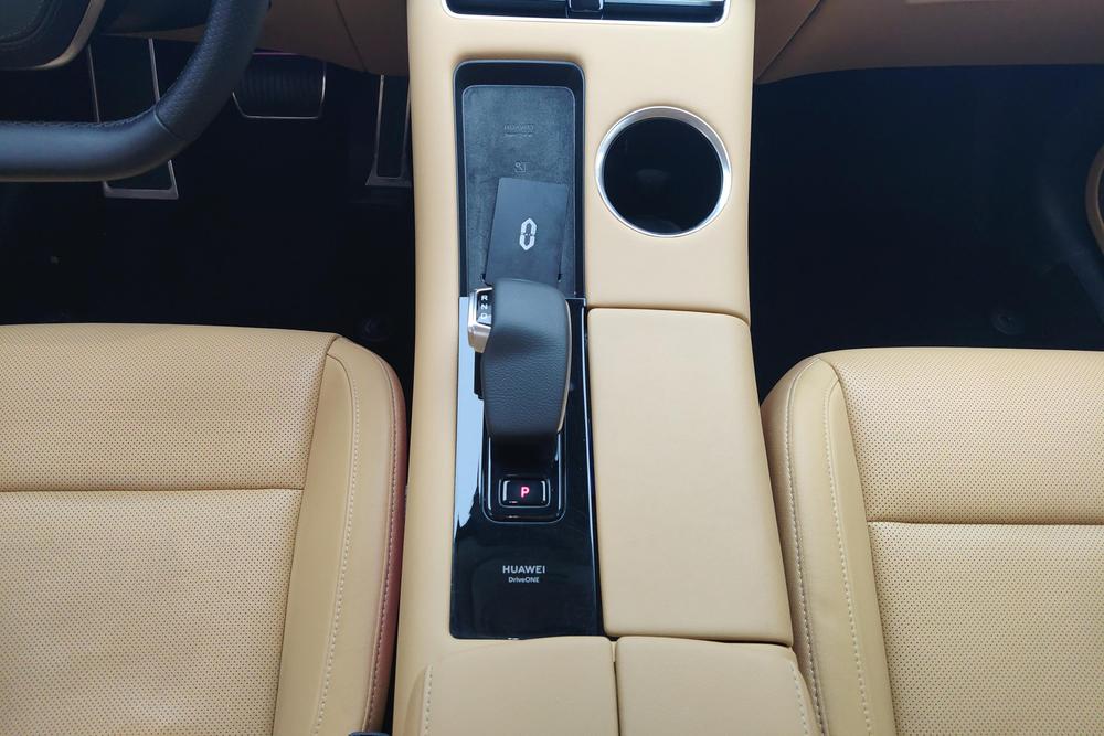 AITO M5, фото 14