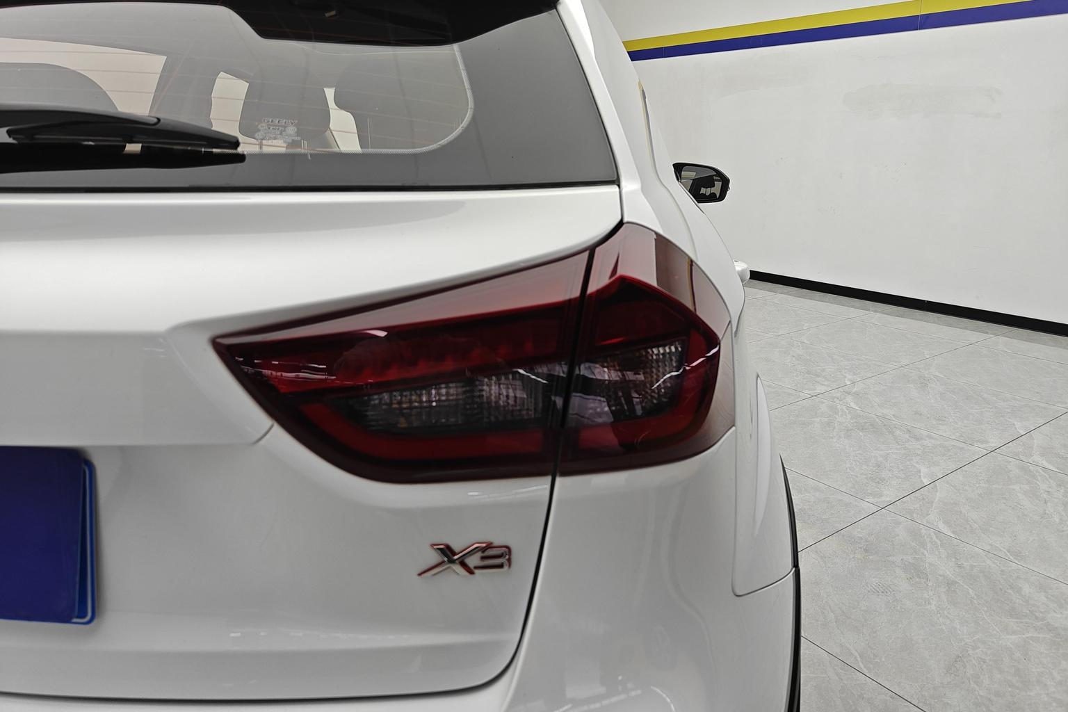 Geely Vision X3 X3 2019 1.5L MT Luxury