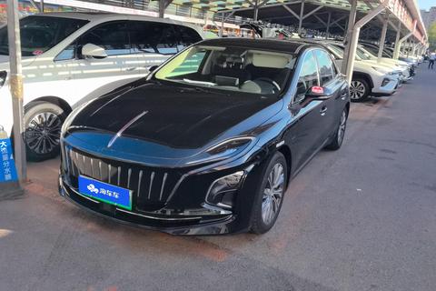 Hongqi E-QM5