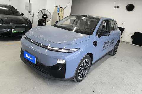 Leapmotor B10