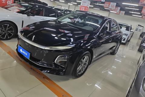 Hongqi E-QM5