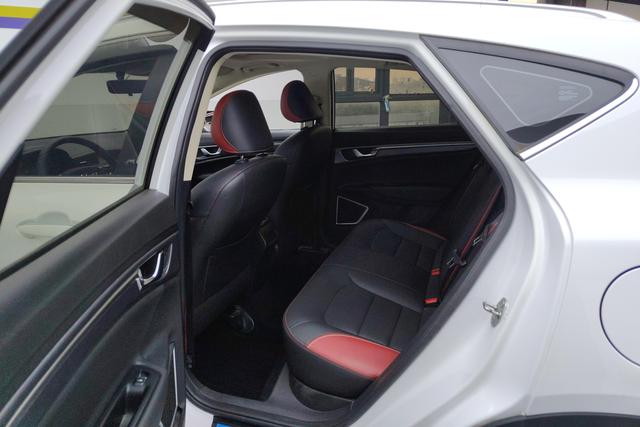 Geely Emgrand GS 2020 — фото 16