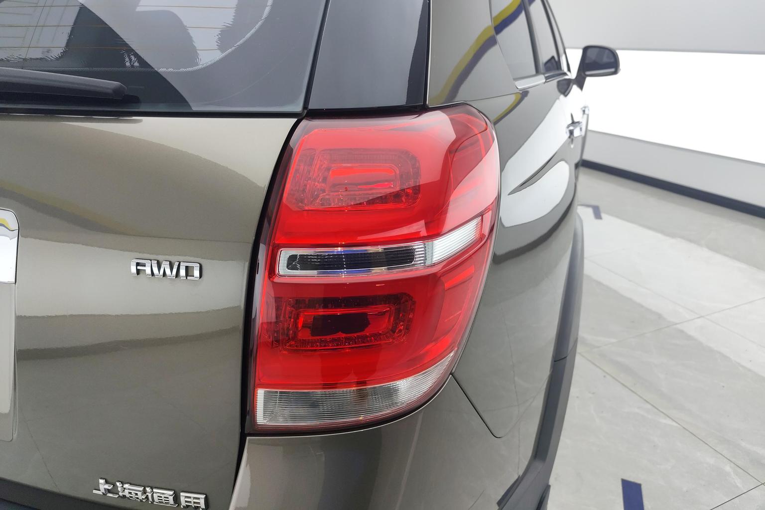 Chevrolet Captiva 2015 2.4L Flagship 7 мест