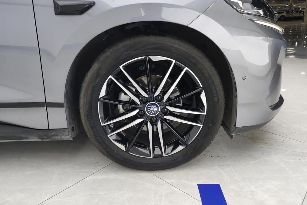 BYD Qin L EV, фото 9