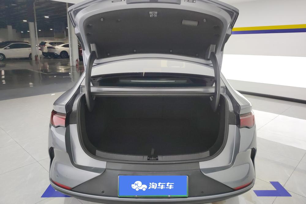 BYD Qin L EV, фото 17