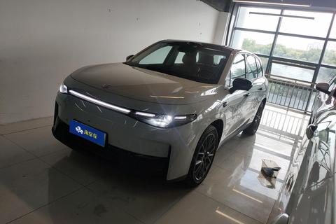 Leapmotor C10