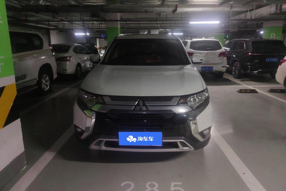Mitsubishi Outlander, фото 2