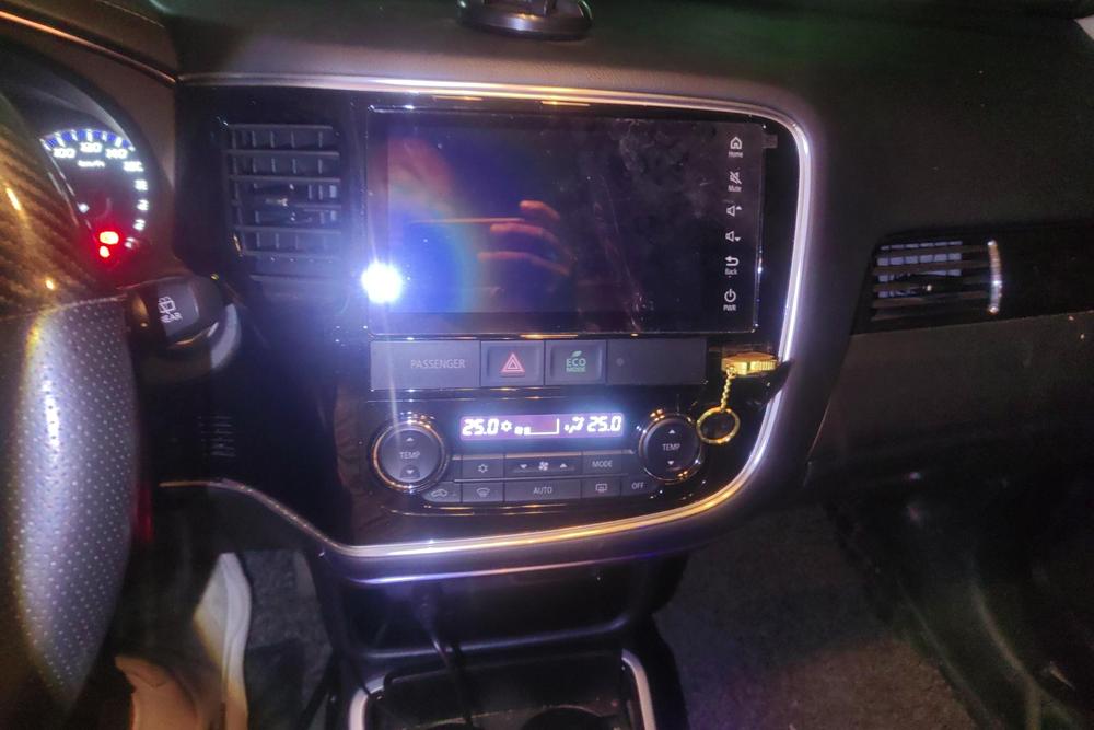 Mitsubishi Outlander, фото 10