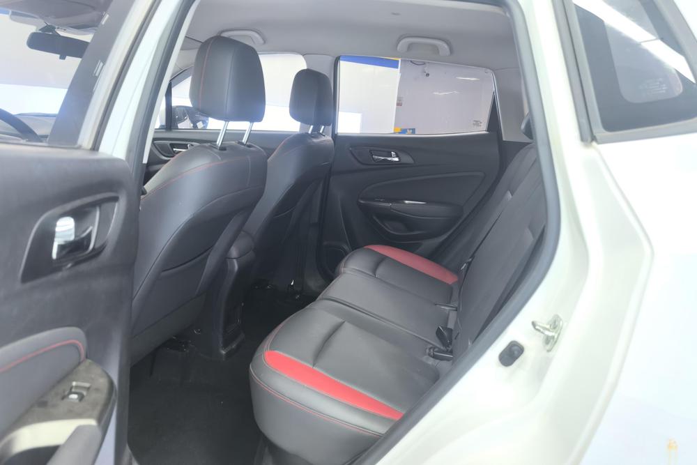 Changan CS15, фото 16