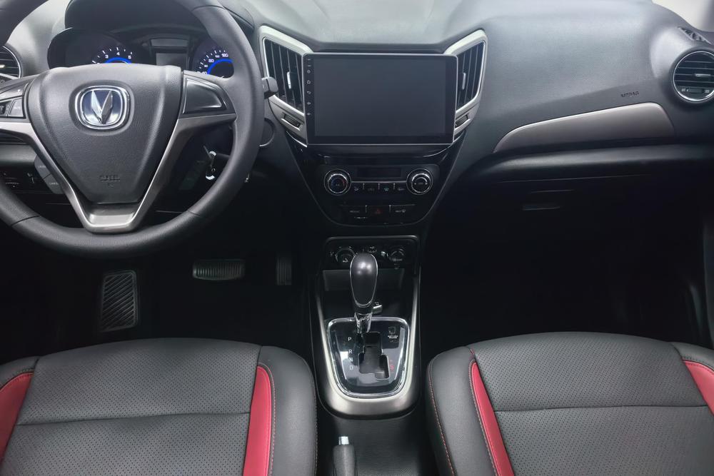 Changan CS15, фото 7
