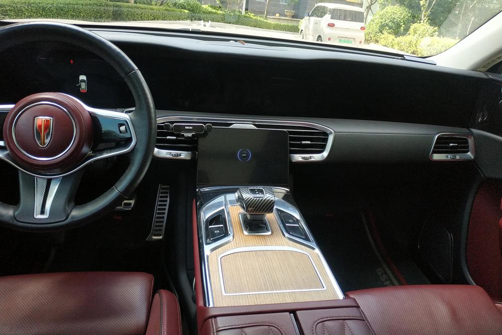Hongqi E-HS9, фото 11