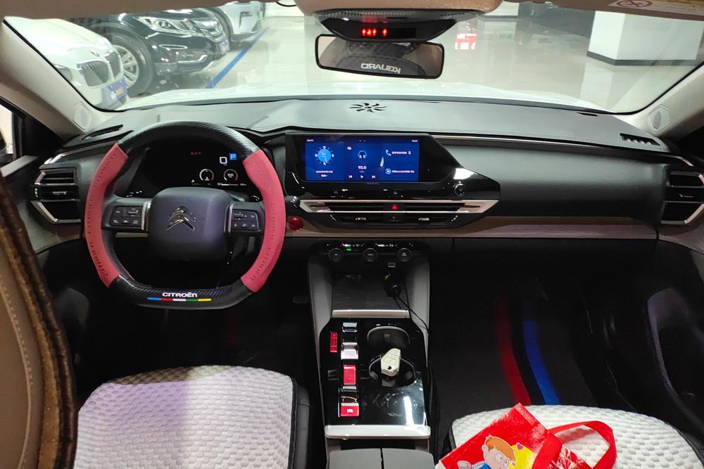 Citroën C5 X, фото 11