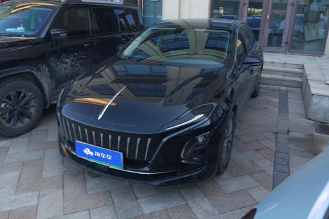 Hongqi E-QM5
