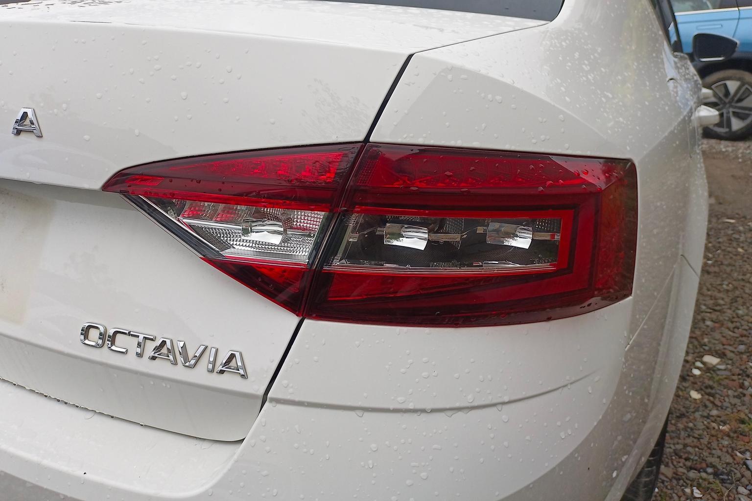 Skoda Octavia 2021 1.5L AT Comfort