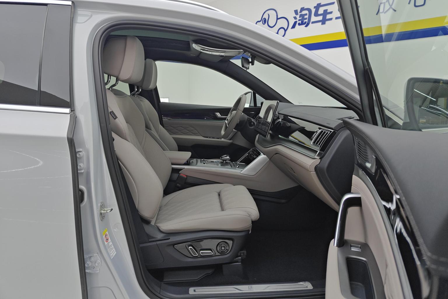 BYD Tang DM 2025 Smart Drive DM-i 115KM Flagship