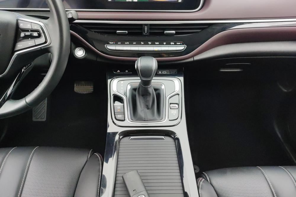 GAC Trumpchi M6, фото 10