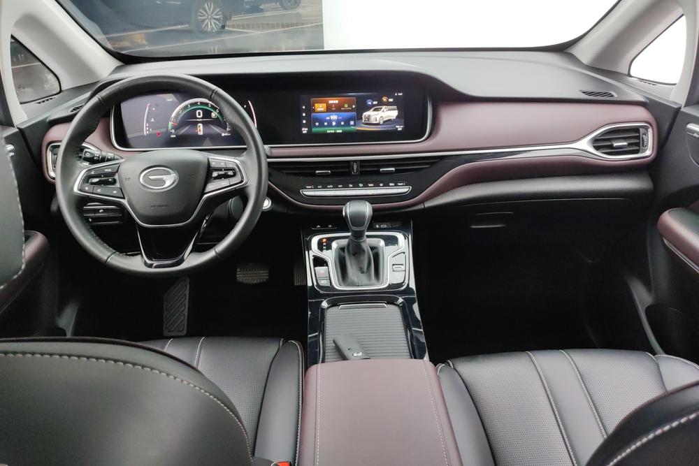 GAC Trumpchi M6, фото 12